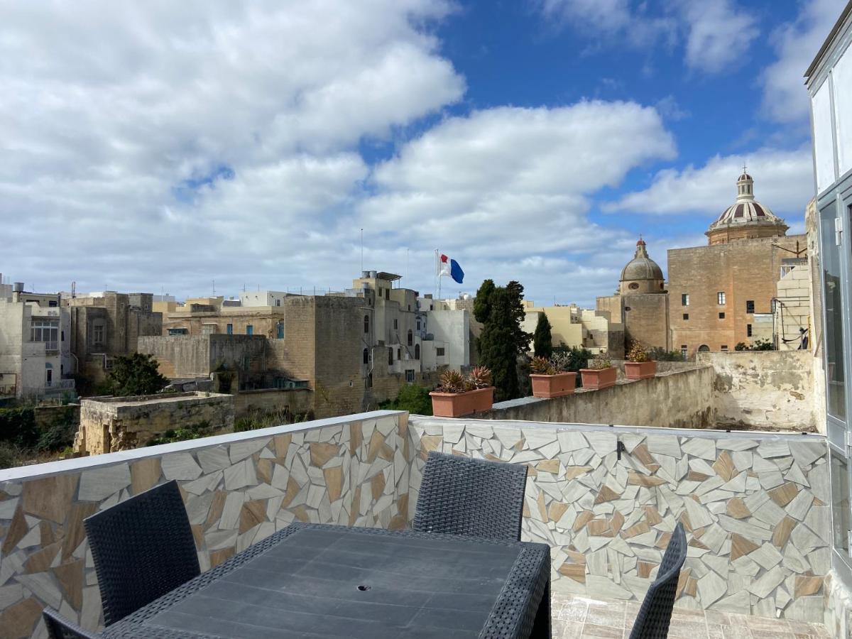 Sqaq Numru 1 Accomodation Hotel Rabat Kültér fotó